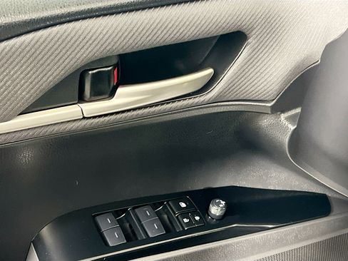 Used 2025 Toyota Camry SE image 16