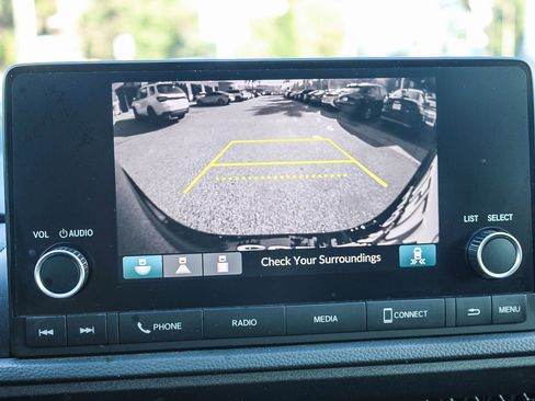 Used 2024 Honda CR-V EX image 25