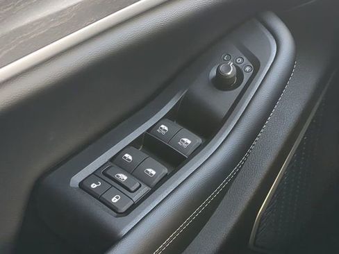 New 2026 Jeep Grand Cherokee Limited w/ Limited Altitude Package image 30