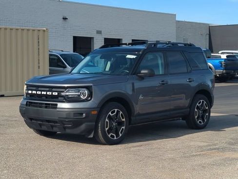 Used 2023 Ford Bronco Sport Outer Banks AWD/4WD image 7
