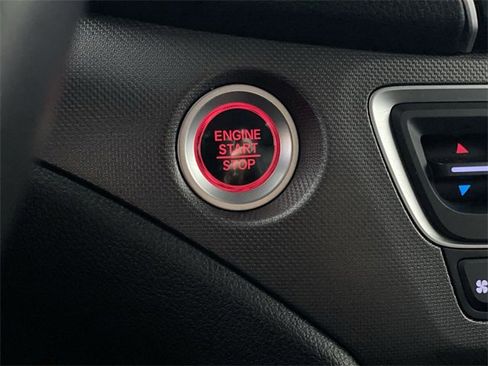 Used 2025 Honda Ridgeline Sport image 21