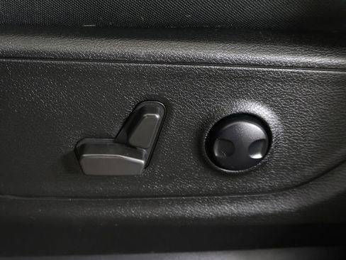 Used 2022 RAM 1500 Big Horn AWD/4WD image 30