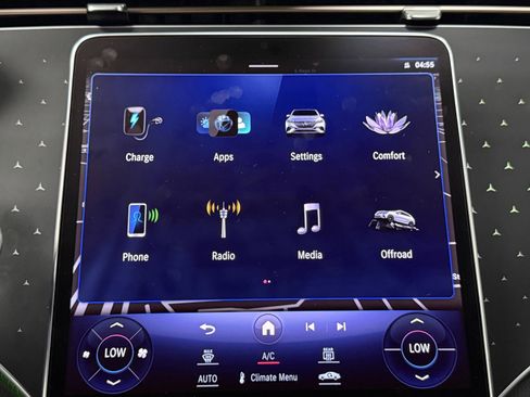 Used 2024 Mercedes-Benz EQE AMG 4MATIC SUV image 32