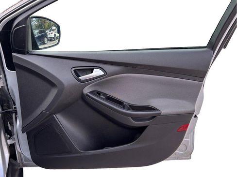 Used 2014 Ford Focus SE image 29