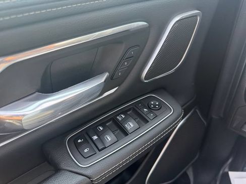 Used 2022 RAM 1500 Laramie AWD/4WD image 27