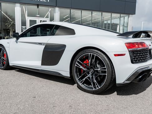 Used 2022 Audi R8 V10 performance image 9