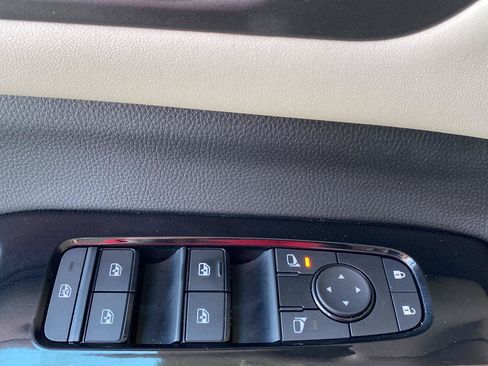 Certified 2023 Nissan Pathfinder SL w/ SL Premium Package AWD/4WD image 27