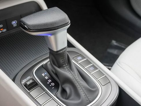 New 2026 Hyundai Kona SE FWD image 16