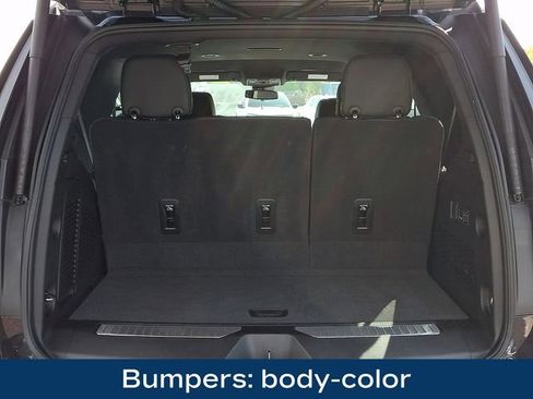 Used 2025 Chevrolet Tahoe Premier AWD/4WD image 29