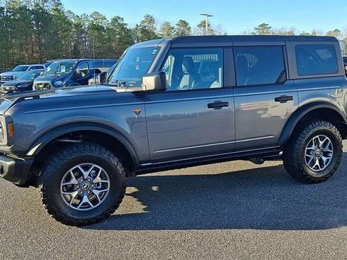 Certified 2025 Ford Bronco Badlands image 4