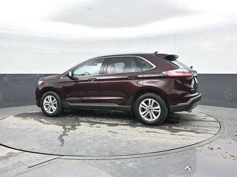 Used 2019 Ford Edge SEL w/ Equipment Group 201A image 2