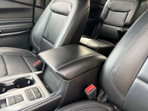 Used 2023 Ford Explorer XLT w/ Equipment Group 202A RWD image 21