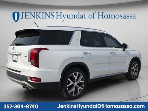 Used 2022 Hyundai Palisade SEL w/ Convenience Package image 3
