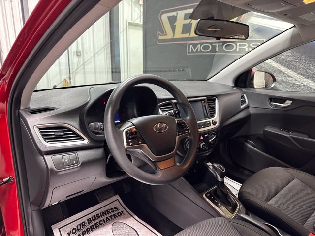 Used 2021 Hyundai Accent SEL FWD image 6
