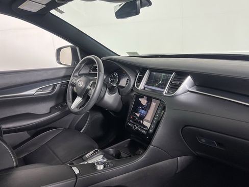 Used 2024 INFINITI QX50 Sport image 34