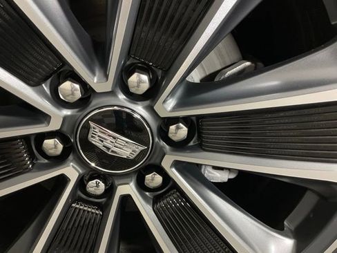 New 2026 Cadillac Vistiq Sport w/ LPO, Floor Liner Package image 40