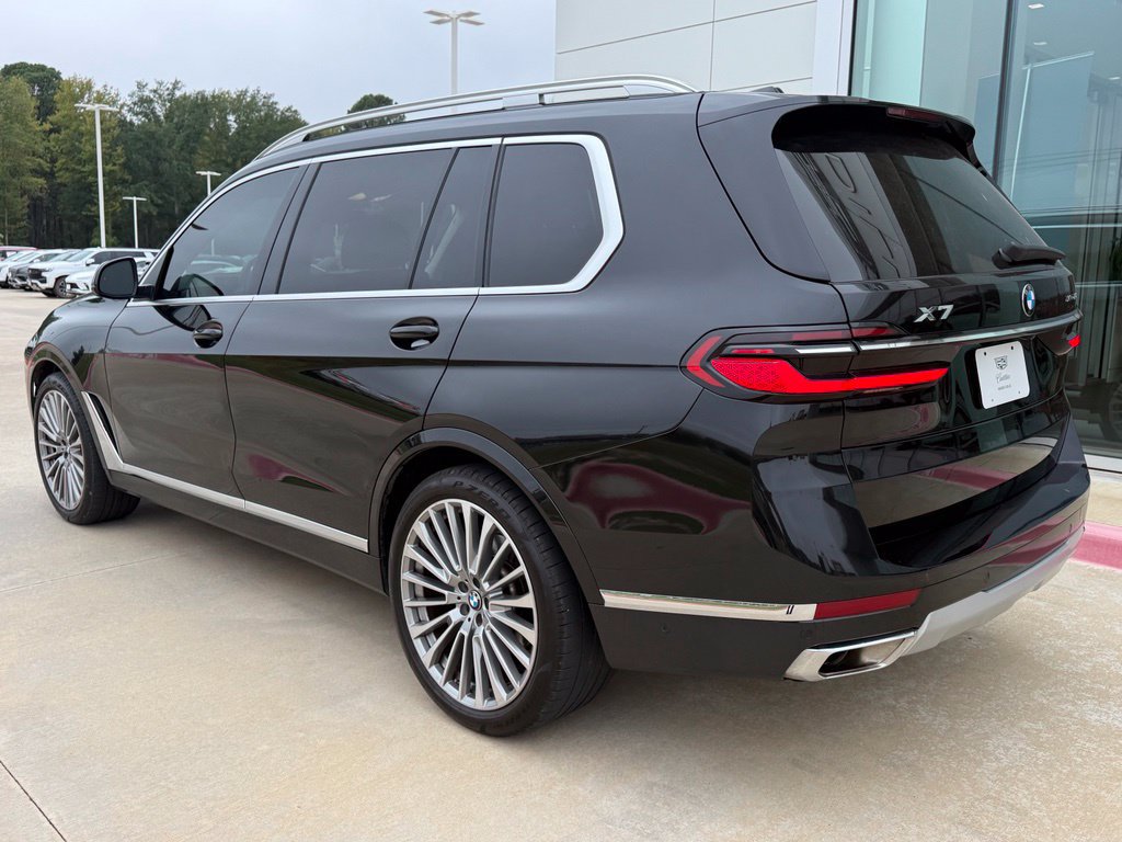 Used 2025 BMW X7 xDrive40i w/ Premium Package AWD/4WD image 3