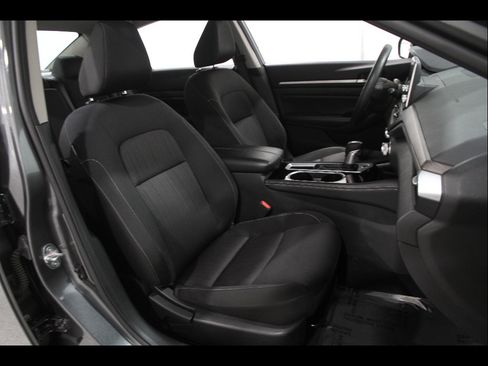 Used 2023 Nissan Altima 2.5 SV FWD image 15