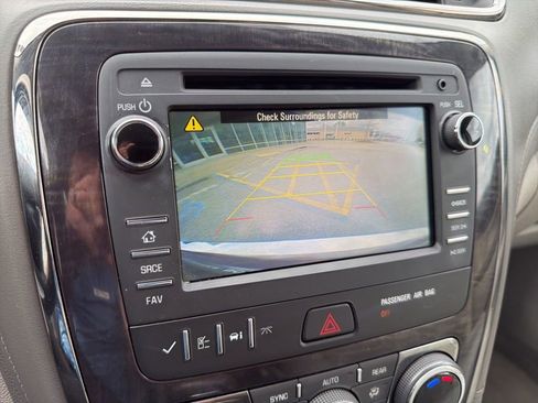 Used 2016 Buick Enclave Convenience image 23