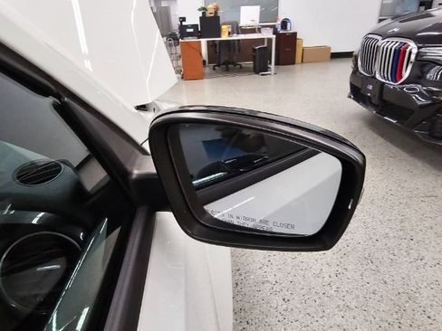 Used 2016 Volkswagen Beetle R-Line SE image 31