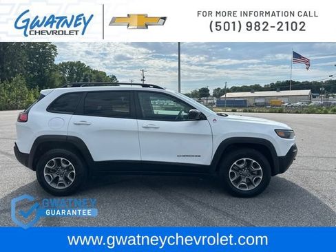 Used 2022 Jeep Cherokee Trailhawk w/ Trailer Tow Group AWD/4WD image 4