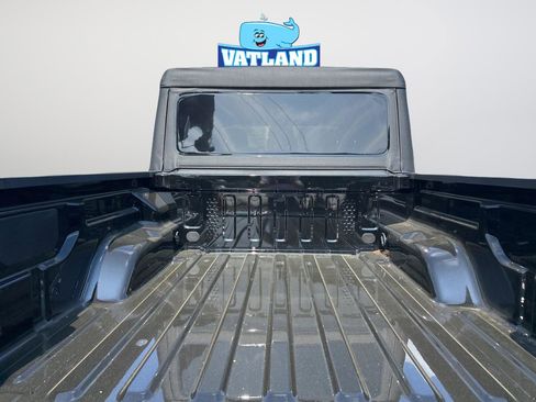 New 2026 Jeep Gladiator Sport AWD/4WD image 33