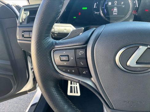 Used 2024 Lexus ES 300h F Sport image 20