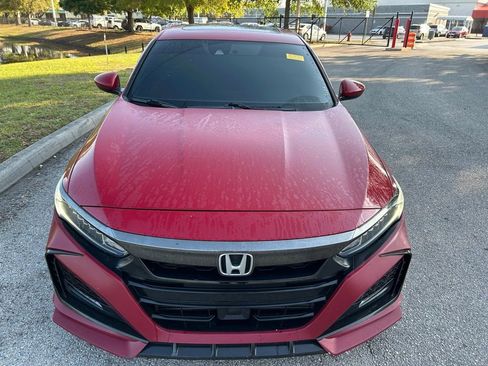 Used 2018 Honda Accord Sport image 8