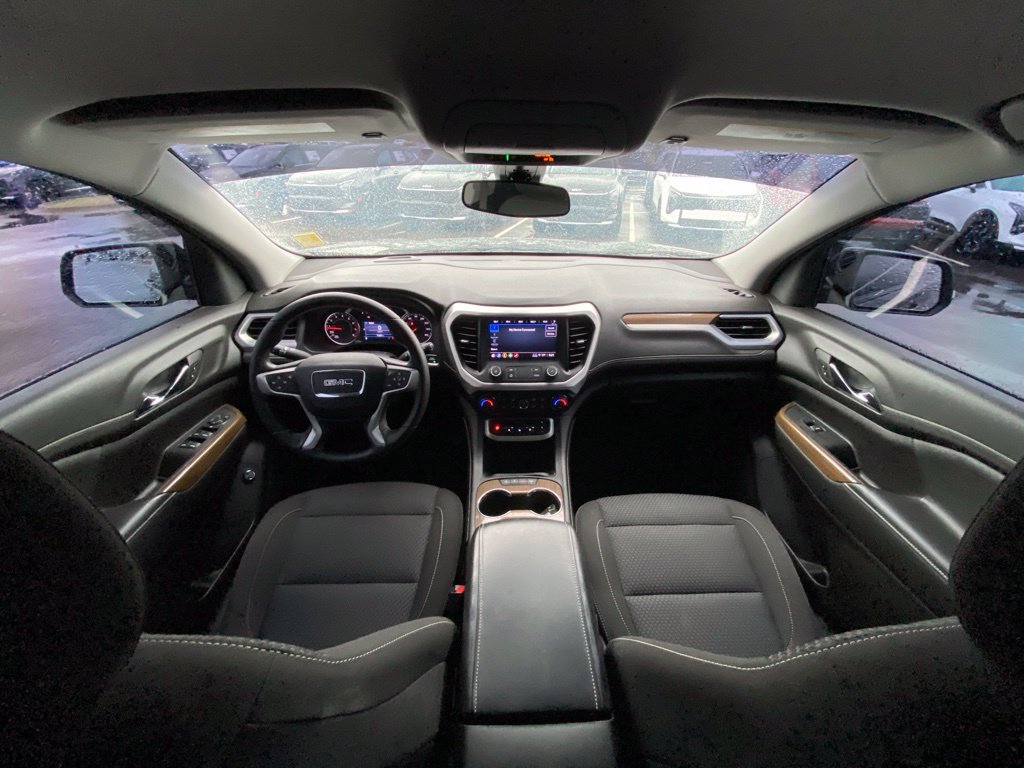 Used 2022 GMC Acadia SLE w/ Driver Convenience Package FWD image 20