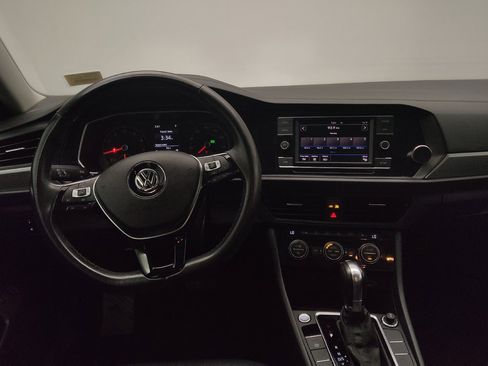 Used 2019 Volkswagen Jetta SE FWD image 22