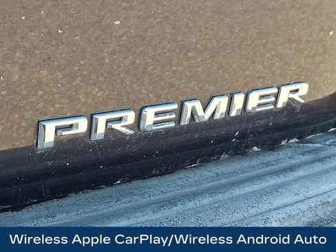 Used 2025 Chevrolet Suburban Premier image 33