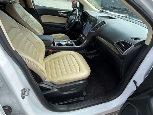 Used 2024 Ford Edge SEL AWD/4WD image 19