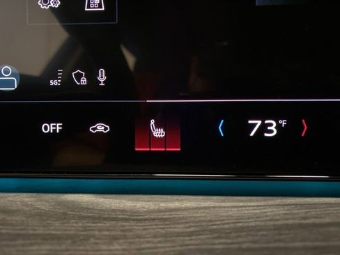 Used 2025 Audi Q5 Premium w/ Convenience Package image 50