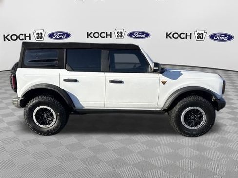 Used 2022 Ford Bronco Badlands w/ Sasquatch Package image 8