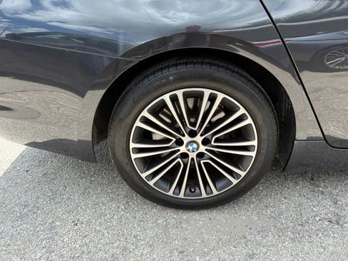 Used 2018 BMW 540i image 23