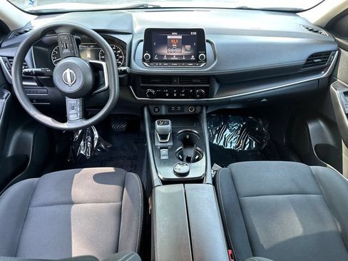 Used 2024 Nissan Rogue S AWD/4WD image 19