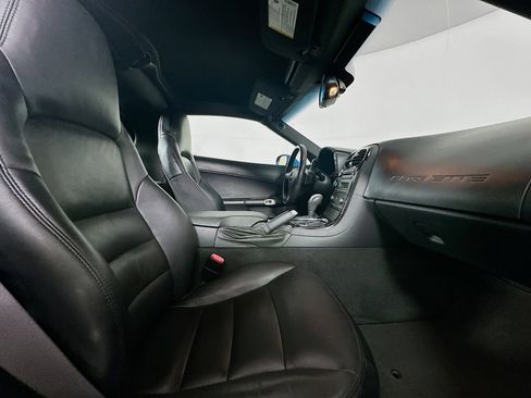 Used 2009 Chevrolet Corvette Coupe image 25