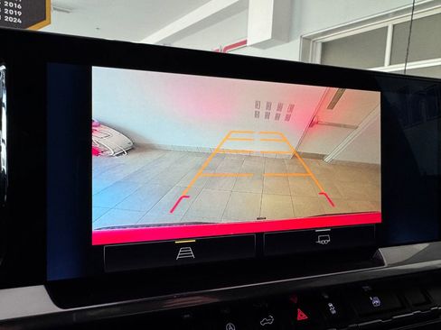 Certified 2023 Chevrolet Silverado 1500 LT image 21