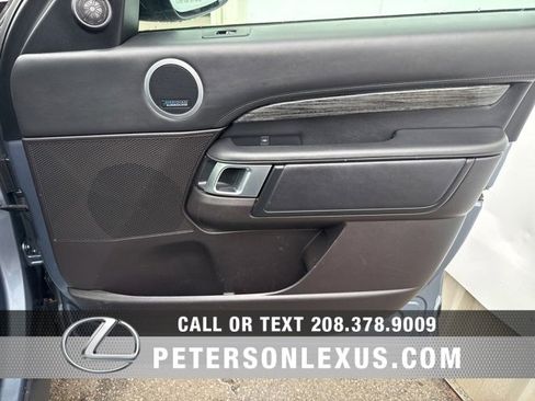 Used 2019 Land Rover Discovery HSE Luxury image 11