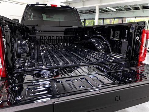 Used 2024 Ford F350 XL w/ 360-Degree Camera Package RWD image 19