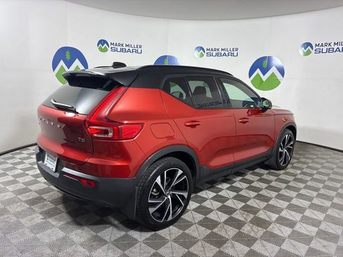 Used 2021 Volvo XC40 T5 R-Design w/ Advanced Package image 11
