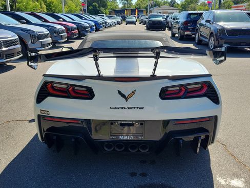 Used 2014 Chevrolet Corvette Stingray Convertible w/ 2LT Preferred Equipment Group image 5