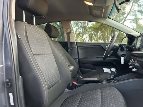 Used 2020 Kia Rio S image 24