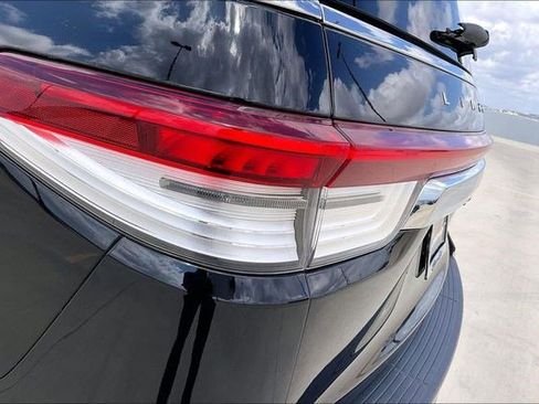 Used 2024 Lincoln Navigator Reserve image 35