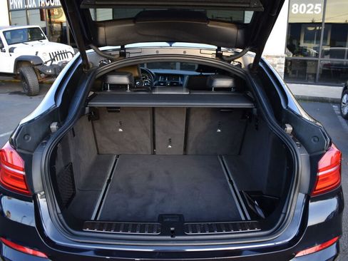 Used 2018 BMW X4 M40i image 28