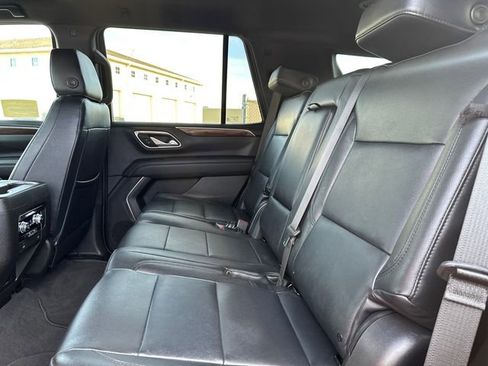 Certified 2022 GMC Yukon SLE image 17