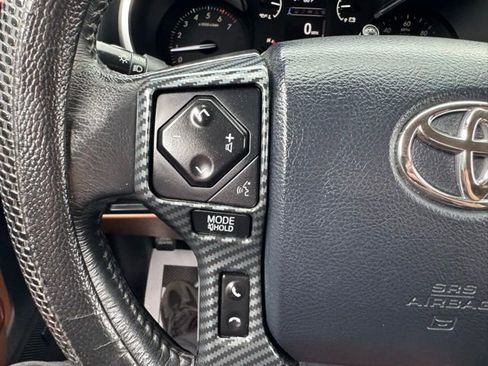 Used 2018 Toyota Sequoia Platinum AWD/4WD image 27