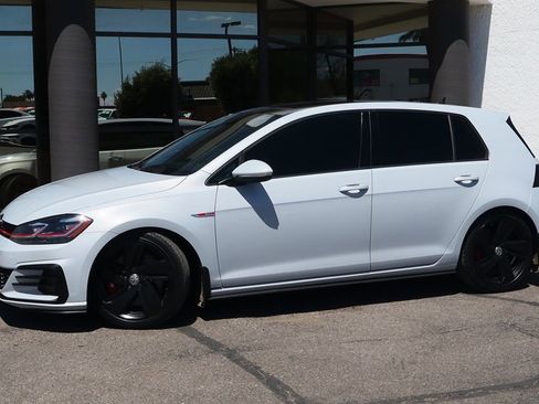 Used 2019 Volkswagen GTI SE w/ SE Experience Package image 4