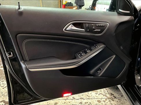 Used 2016 Mercedes-Benz GLA 250 4MATIC image 21