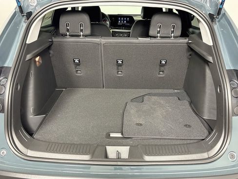 New 2026 Chevrolet Trax LS w/ LS Convenience Package FWD image 24